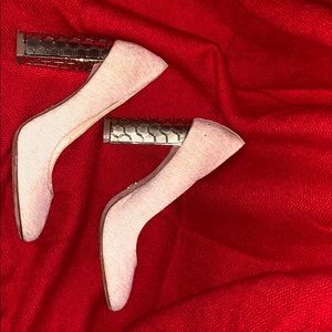 Shoes amazing !!!!! Elegant and very sexy